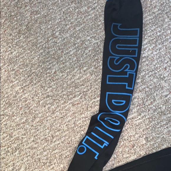 Nike pullover - Picture 2 of 5